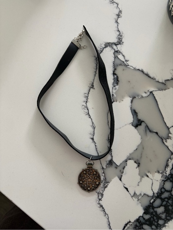 Jewelry - the Witcher Yennefer necklace